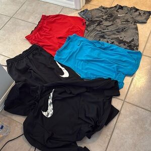 Nike bundle of 5 size medium and 1 large hoodie #31